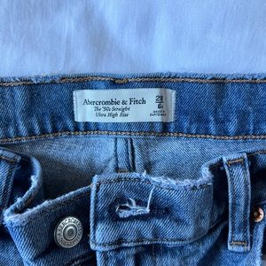 Abercrombie& Fitch: The '90s Straight Ultra High Rise